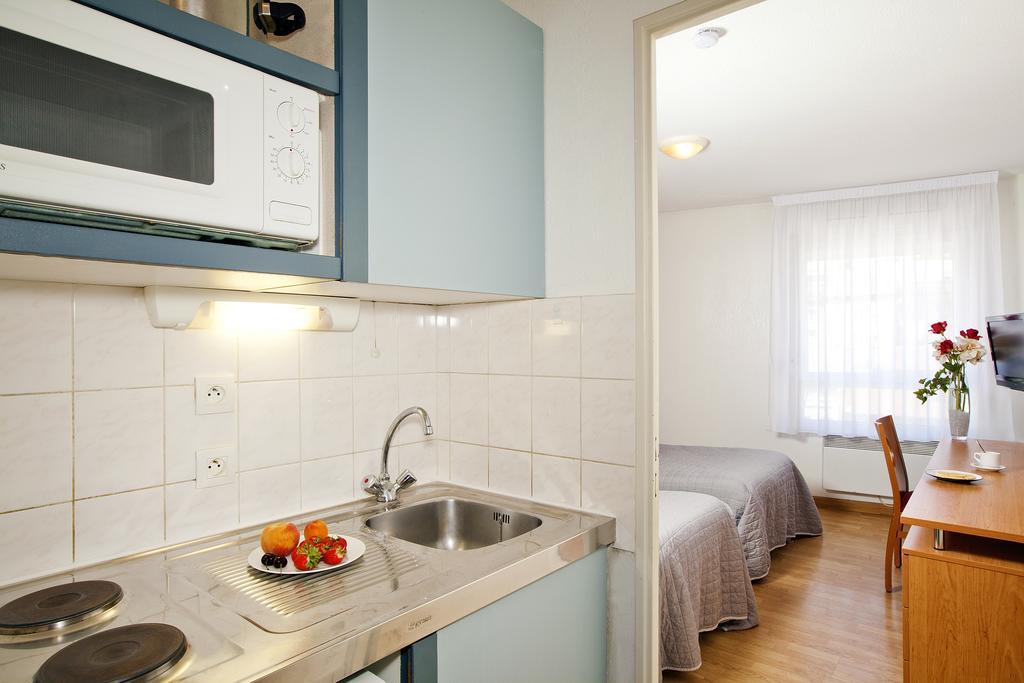 Sejours & Affaires Saint Etienne Jules Ferry Aparthotel Exterior photo